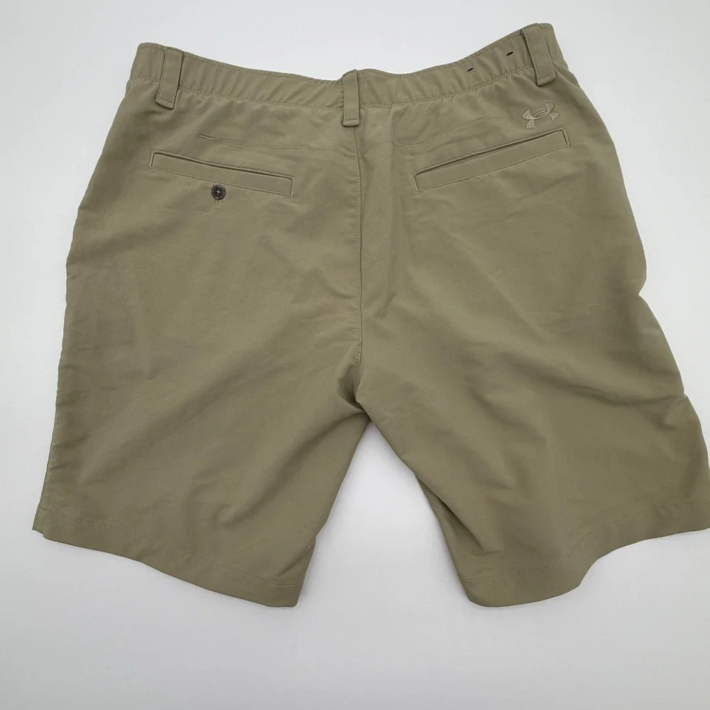 Under Armour Mens HeatGear Golf Shorts Tan Khaki‎ Loose Fit Size 38 RN 96510